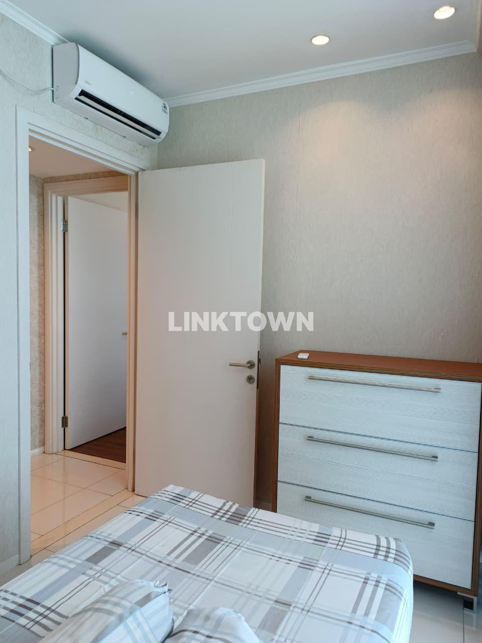 Disewakan Furnish Apartemen 3 Br di Ciputra World Vue