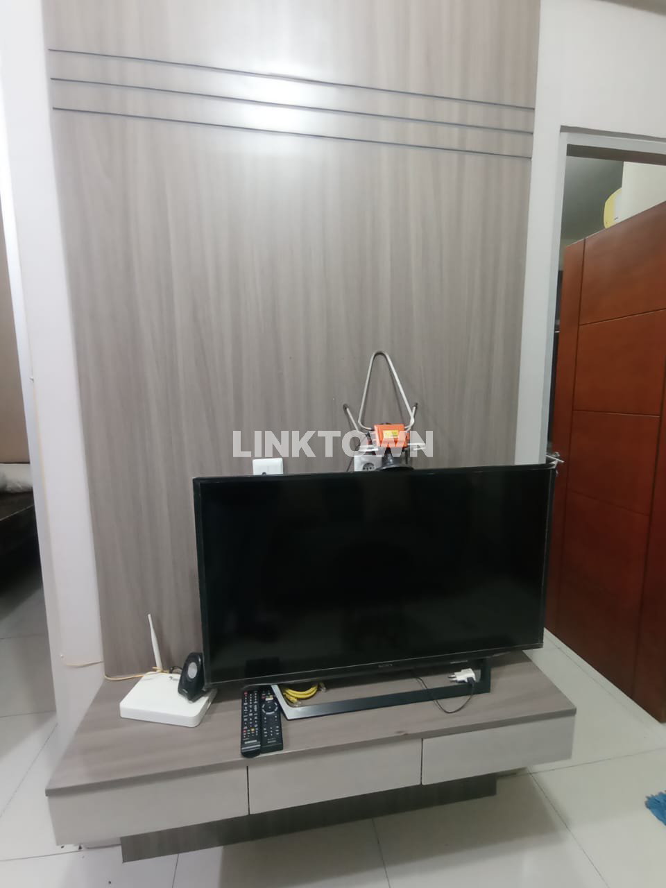 Dijual Cepat Apartemen Furnish Mewah 2 Br di Gunawangsa Tidar