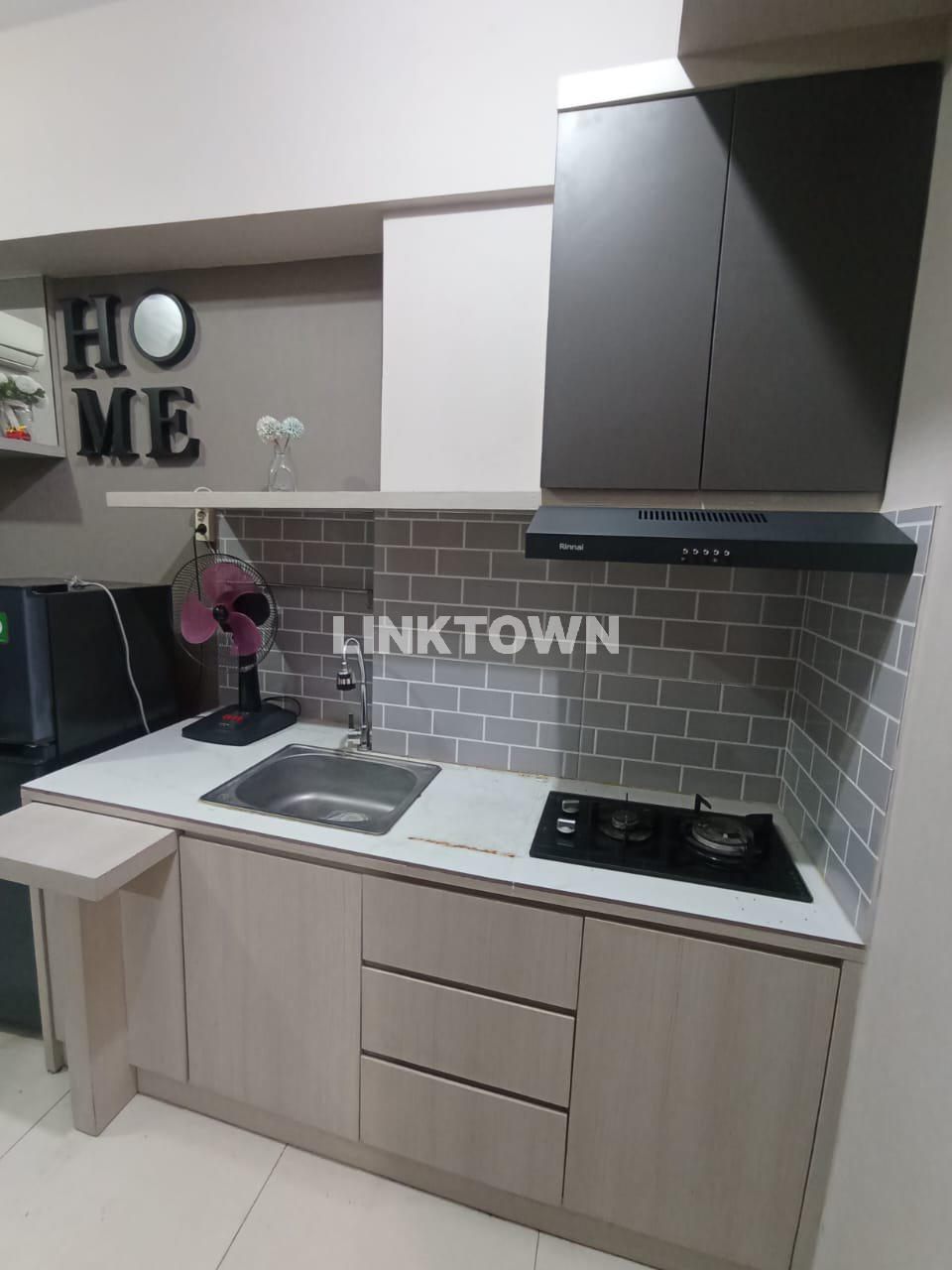 Dijual Cepat Apartemen Furnish Mewah 2 Br di Gunawangsa Tidar