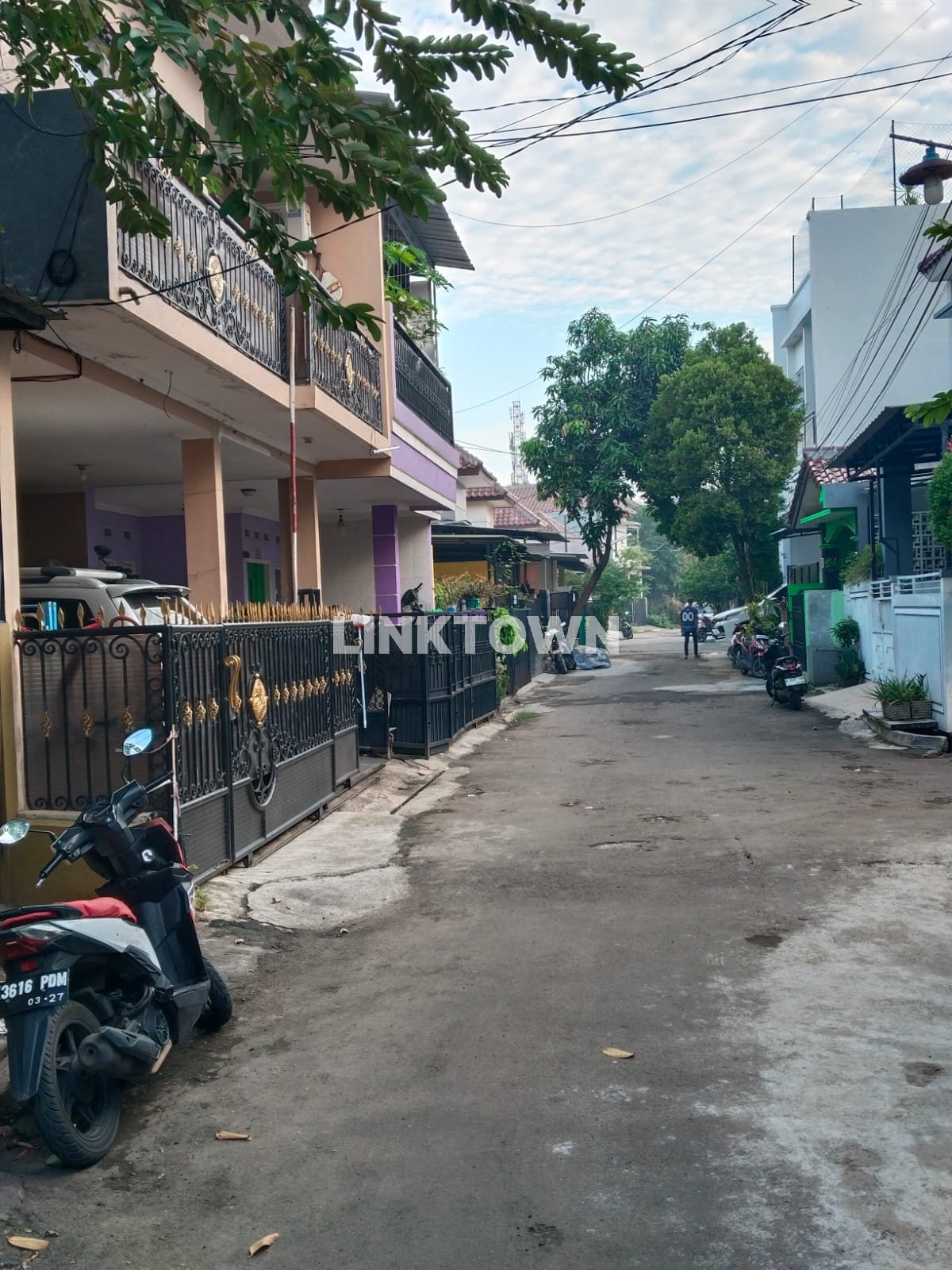 Rumah 2 Lantai di Bintara Bekasi Siap Huni Bebas Banjir
