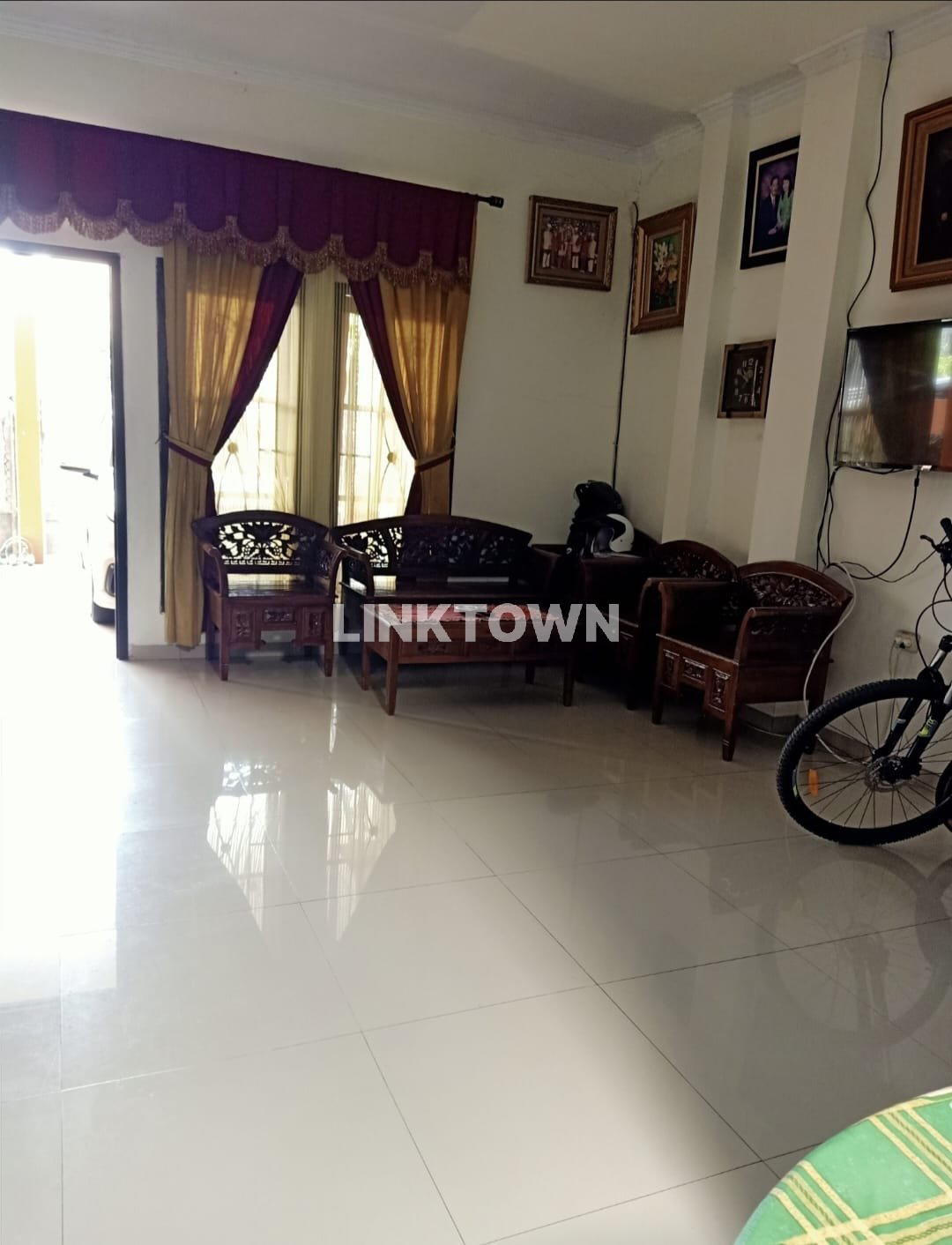 Rumah 2 Lantai di Bintara Bekasi Siap Huni Bebas Banjir
