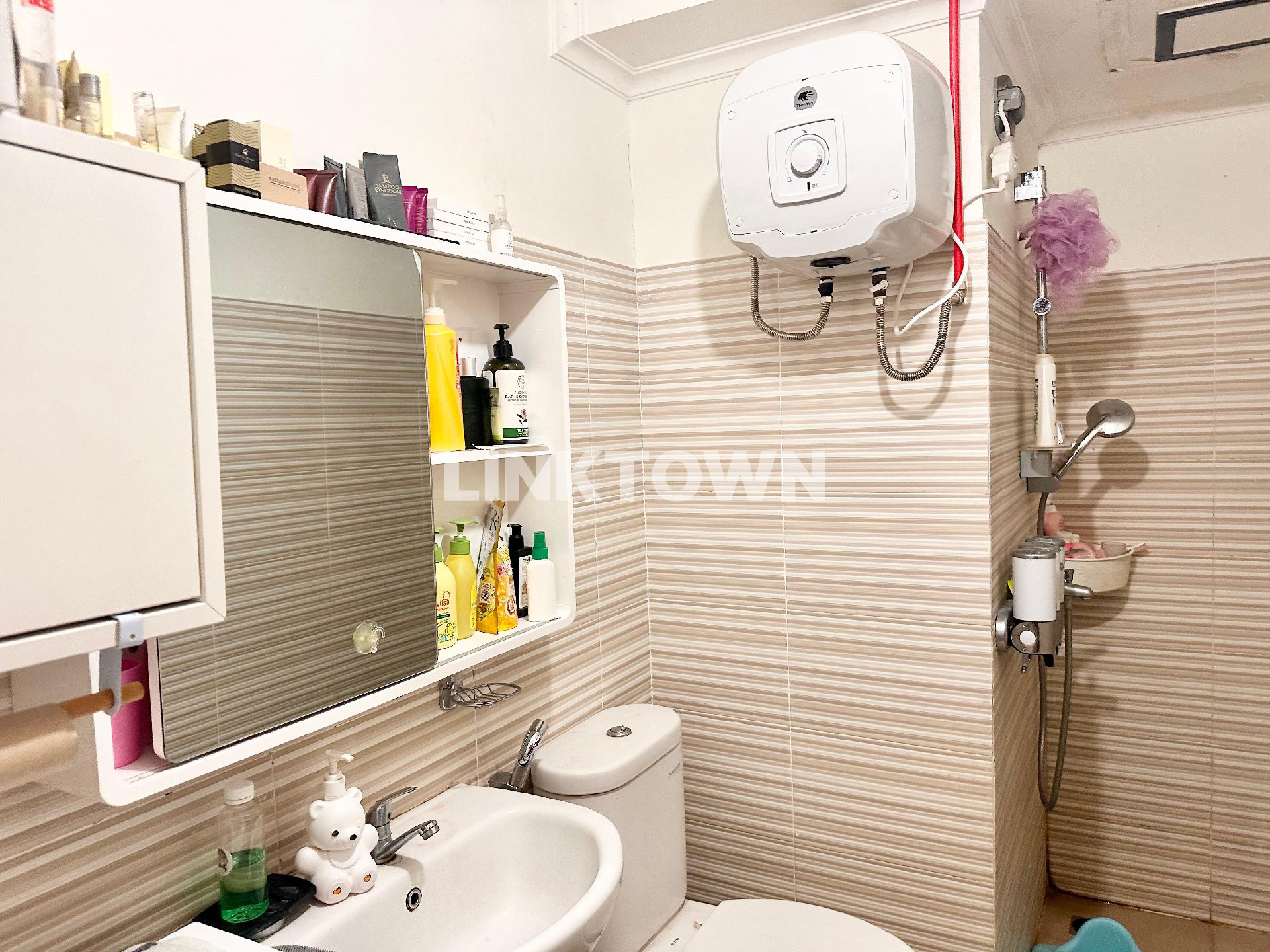 Full Furnish Type 2 Br Apartemen Puncak Bukit Golf Surabaya
