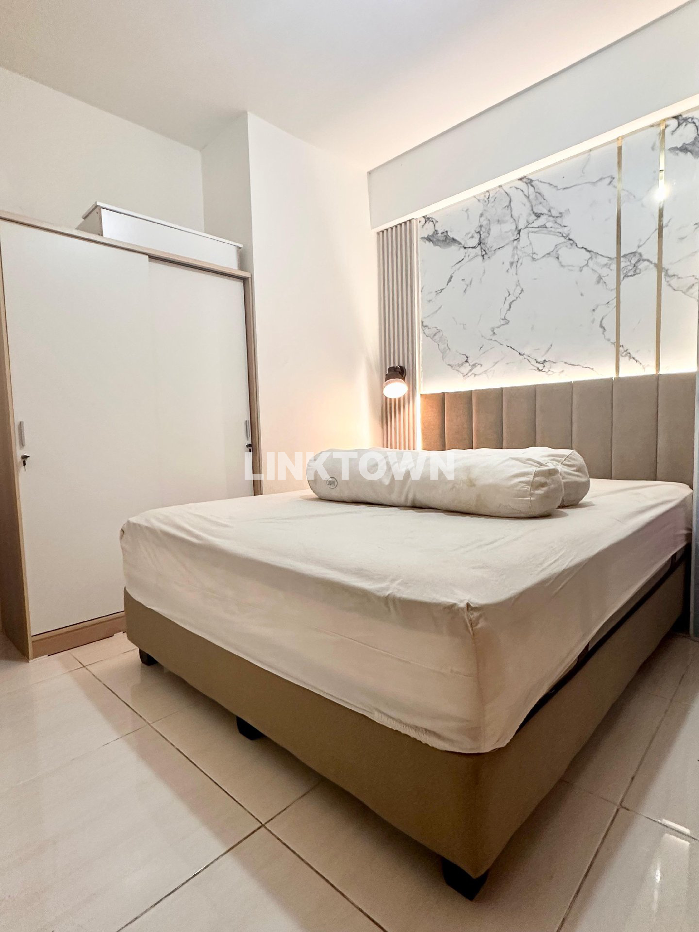 Full Furnish Type 2 Br Apartemen Puncak Bukit Golf Surabaya