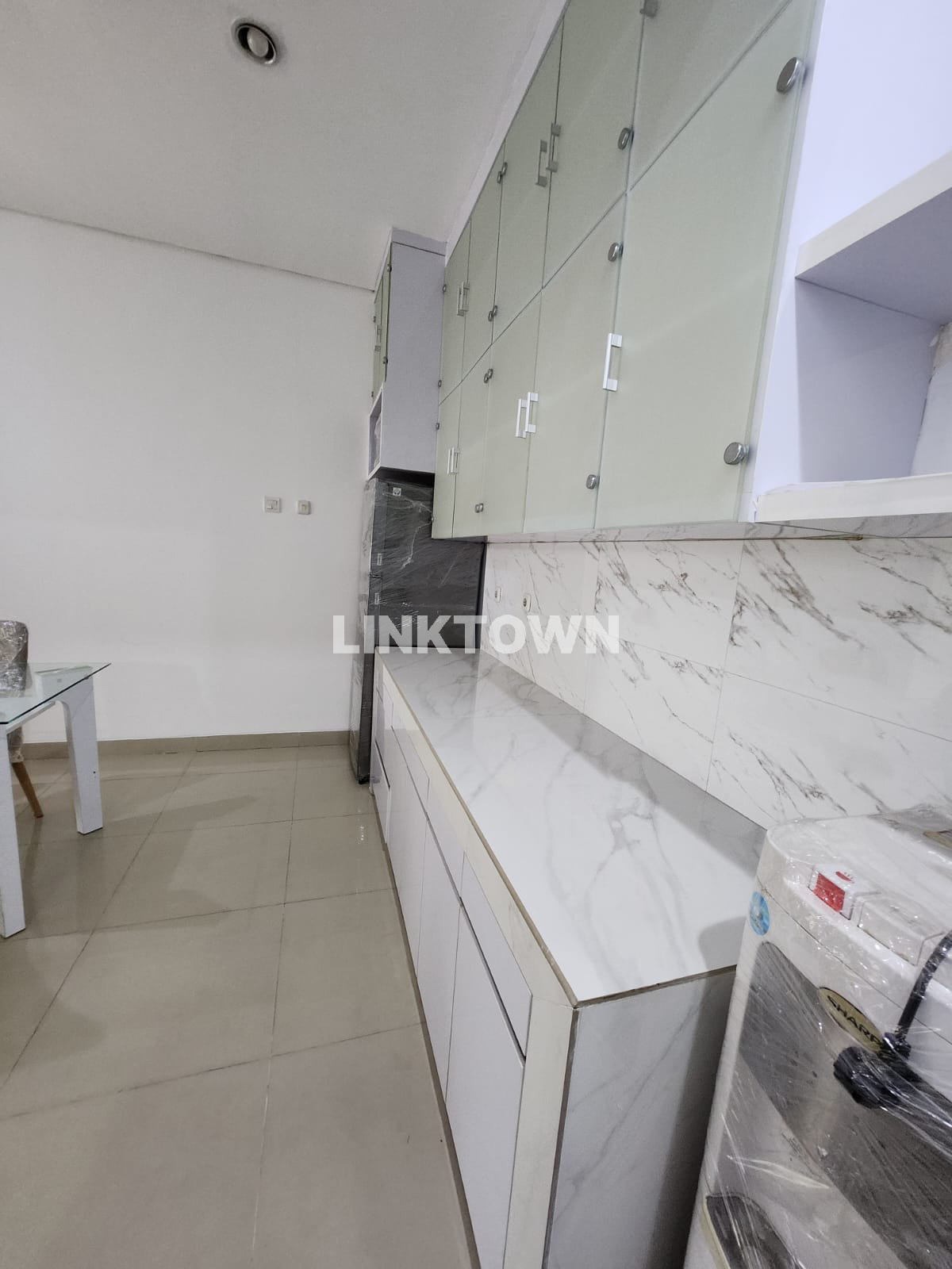 Sewa Rumah 3 Lantai Gading Serpong Furnish