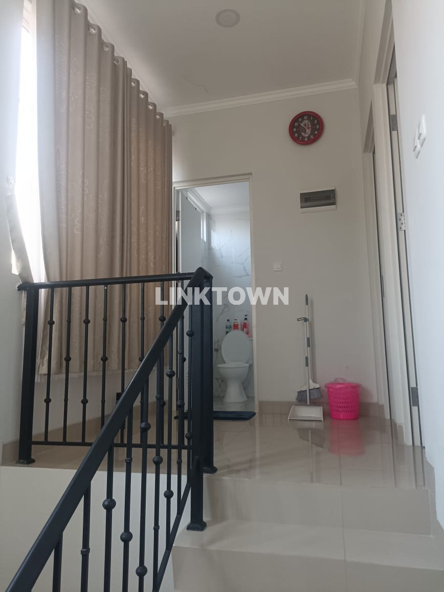Rumah 2 Lantai Siap Huni Semi Furnish Tenjo