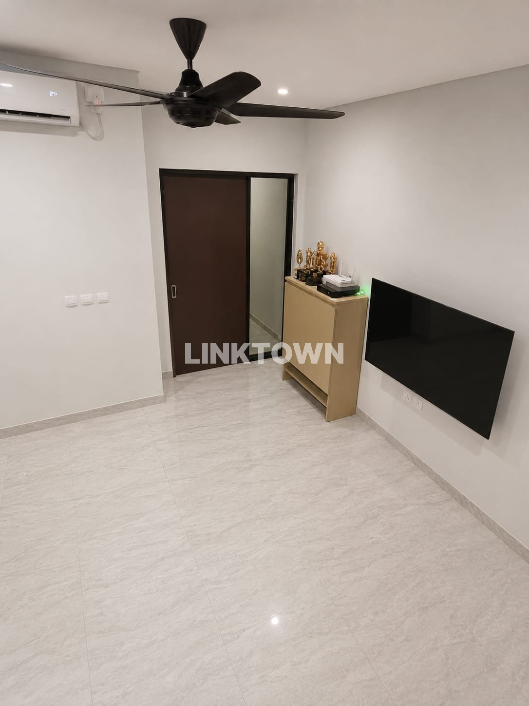 Rumah Modern Siap Huni SHM di Ciputat Tangerang Selatan