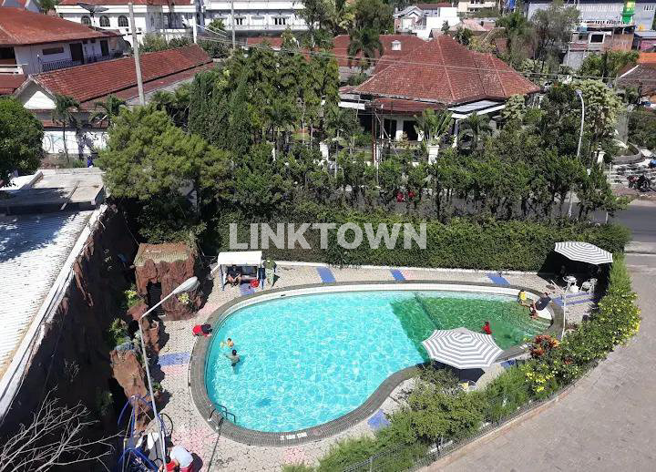 Dijual Hotel Strategis Dekat Tempat Wisata di Batu Malang