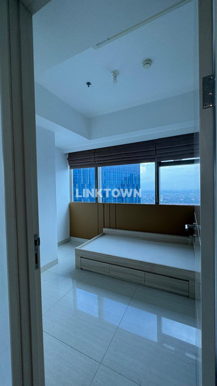 For Rent Semifurnished Apartemen Posisi Hook, View Lenmark di La Riz Pakuwon Mall