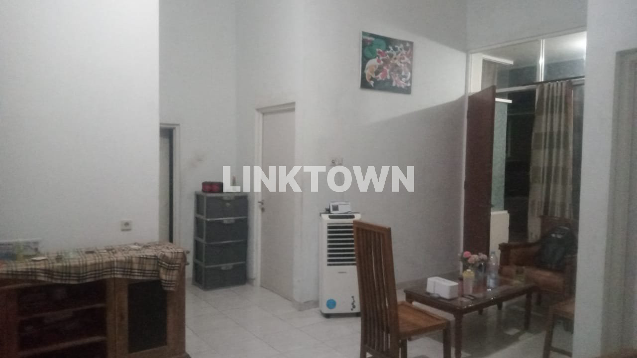 Hunian Modern Bebas Banjir Dekat Universitas Stekom di Perumahan Sang Prabu Semarang
