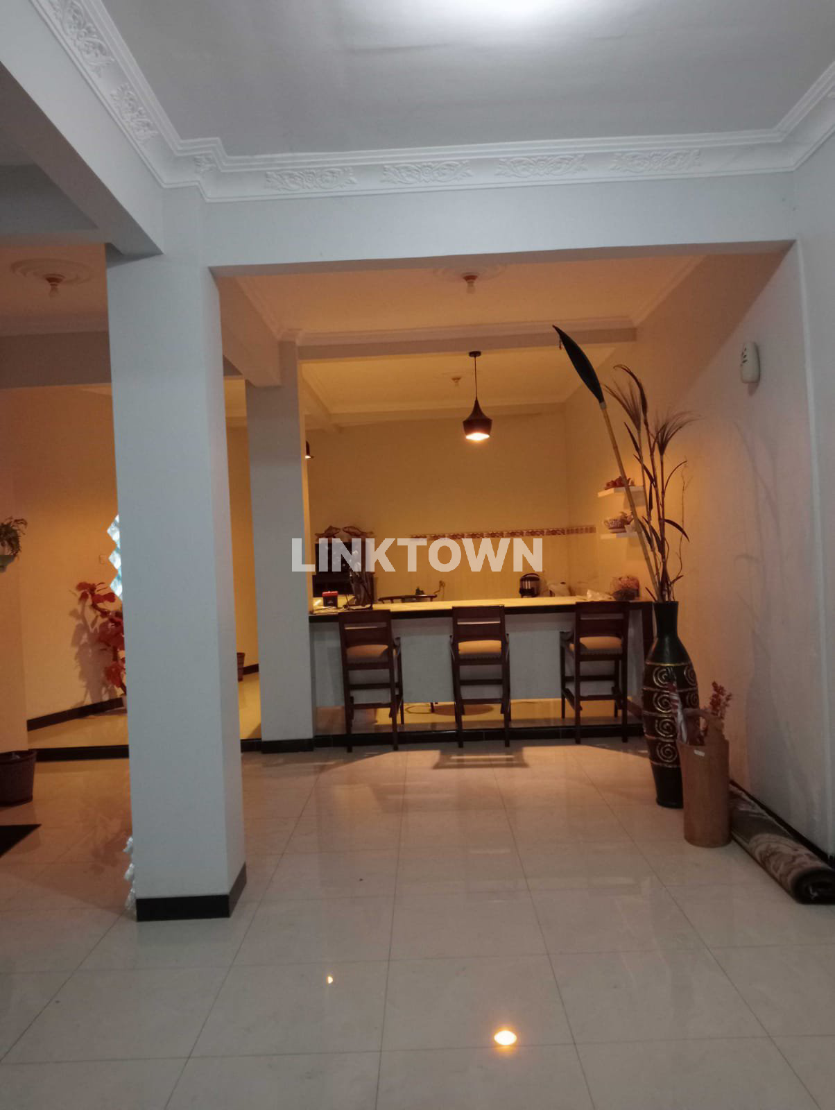 Rumah 3 Lantai Full Furnished Siap Huni di Puri Asri Palebon Semarang Dekat Tol Gayamsari