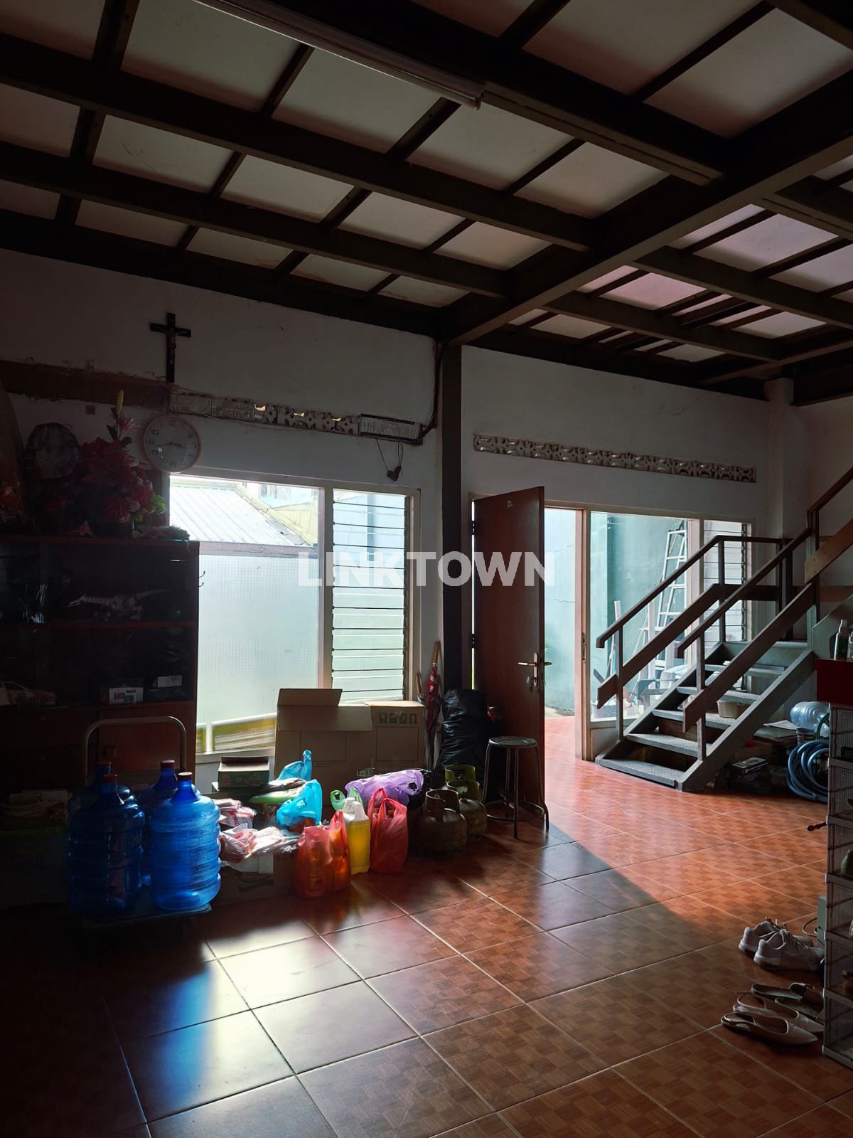 Dijual Rumah dan Toko 3 Lantai Cocok untuk Kantor di Mt Haryono Semarang