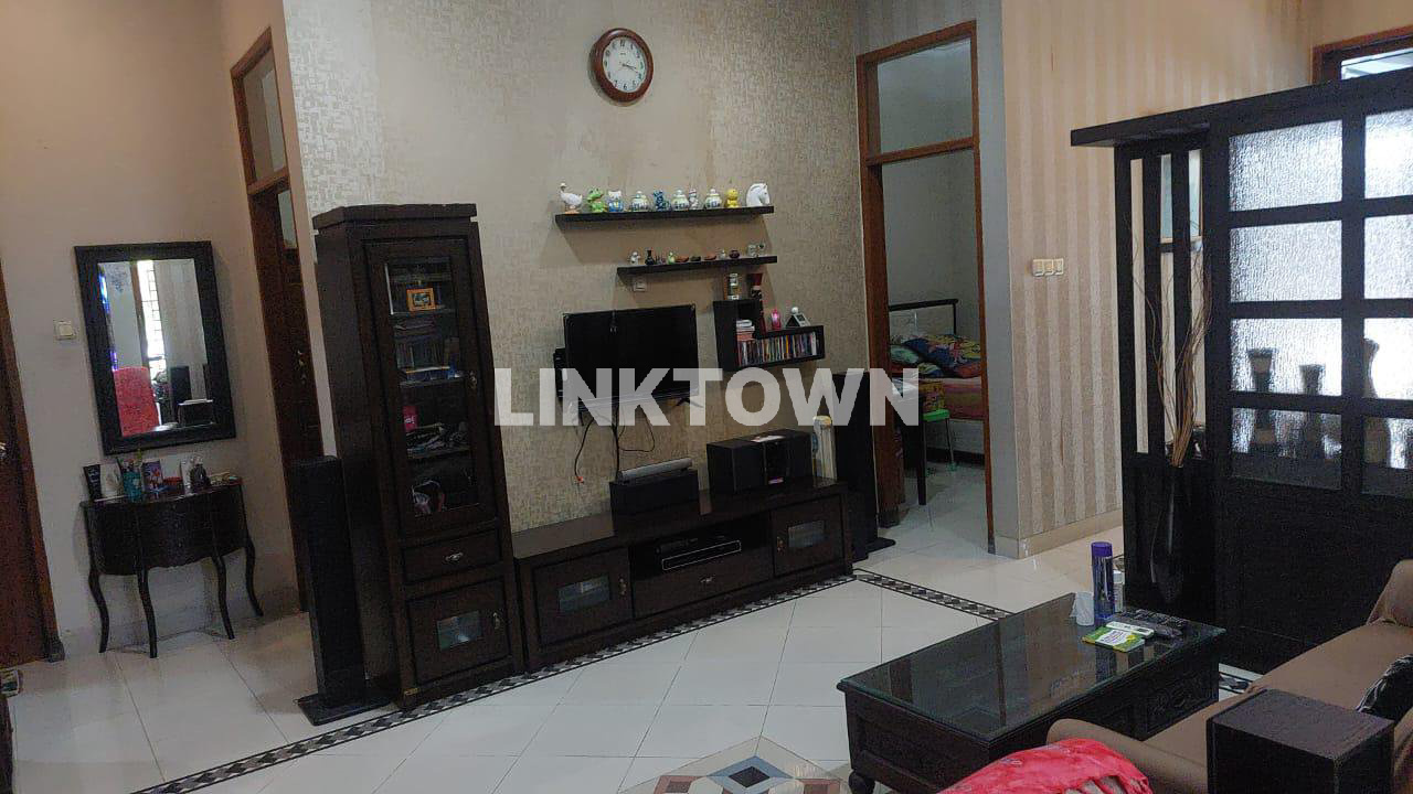 Full Furnish Posisi Hook Rumah di Raffles Residence Dekat Univ Jendral Soedirman Purwokerto