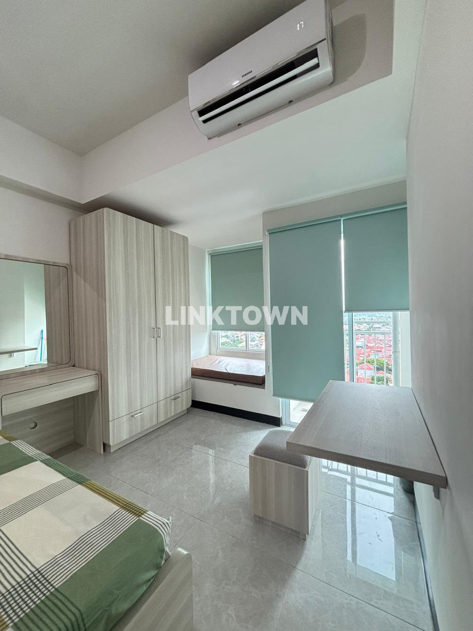 For Rent Apartemen Type Studio Deluxe Furnish di Westown View