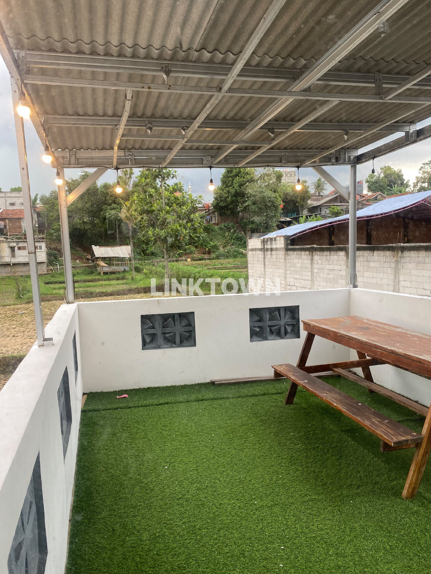 Good Deal!!! Jual Cepat Rumah 2Lantai Modern Luas 110m² di Cibiru Regency Bandung