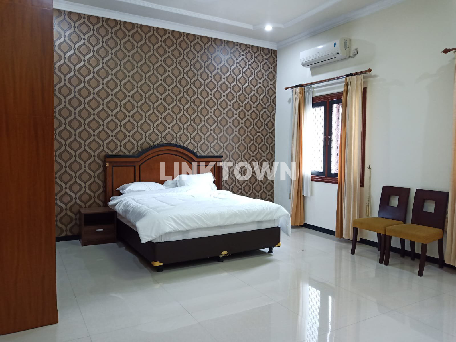 Disewakan Rumah Dikawasan Elite Pakuwon Indah
