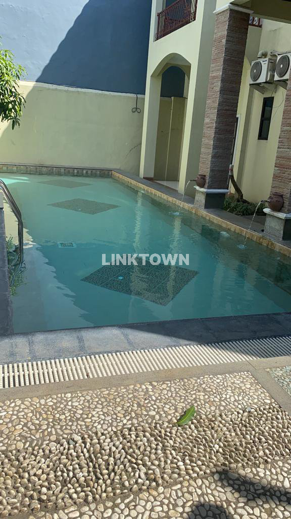 Dijual Rumah Mewah 2 Lantai Taman Tiara Sidoarjo
