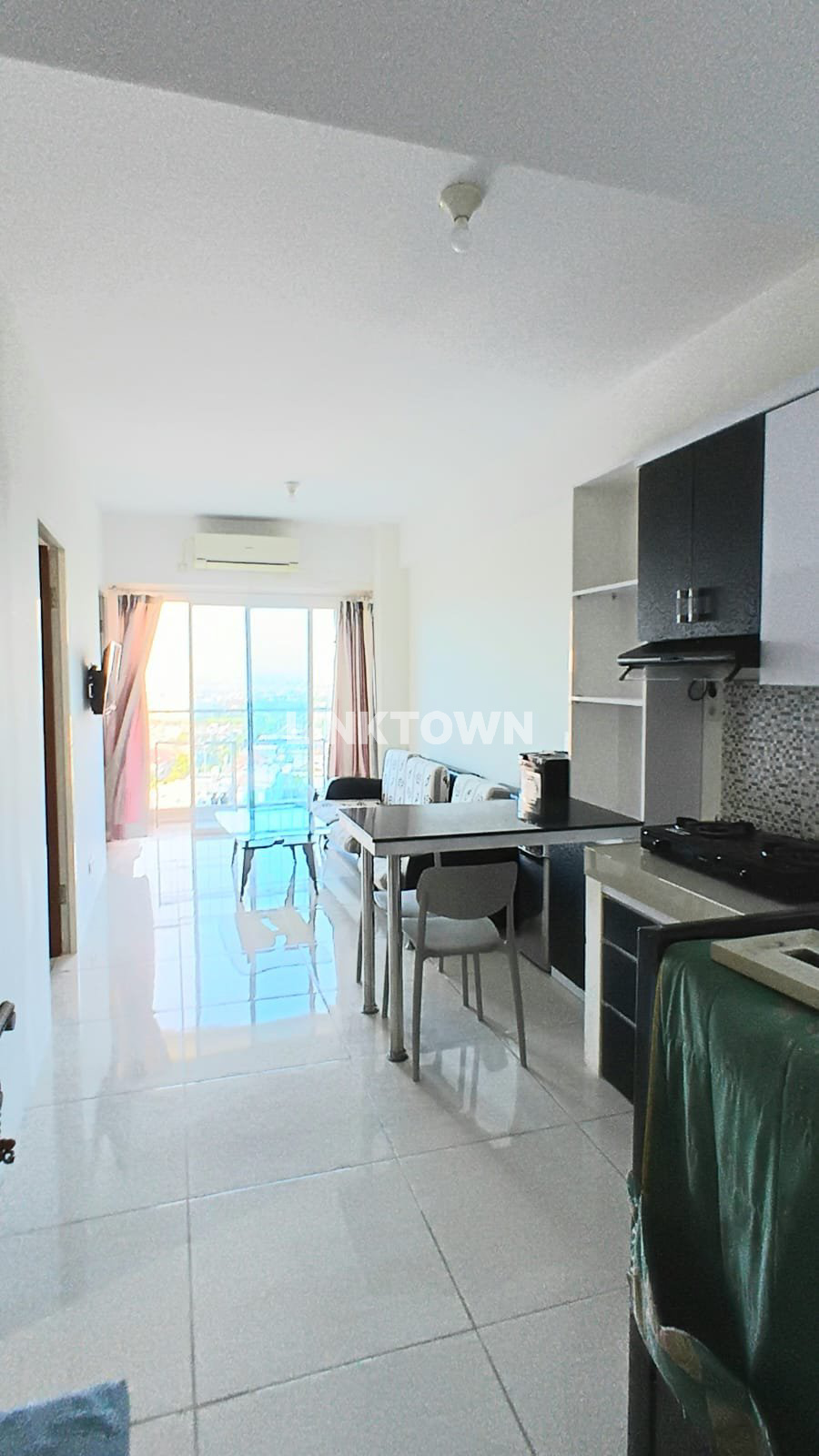 Disewakan Apartemen Full Furnish View Suramadu di Puncak Bukit Golf Disewakan Apartemen Full Furnish View Suramadu di Puncak Bukit Golf