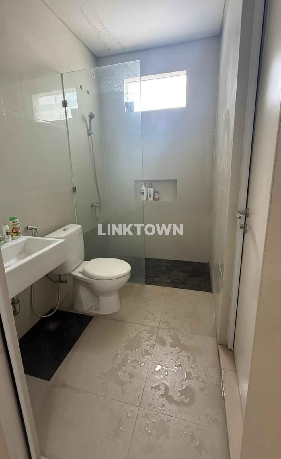Nego Sampai Deal Hunian Minimalis Modern di Central Park Juanda