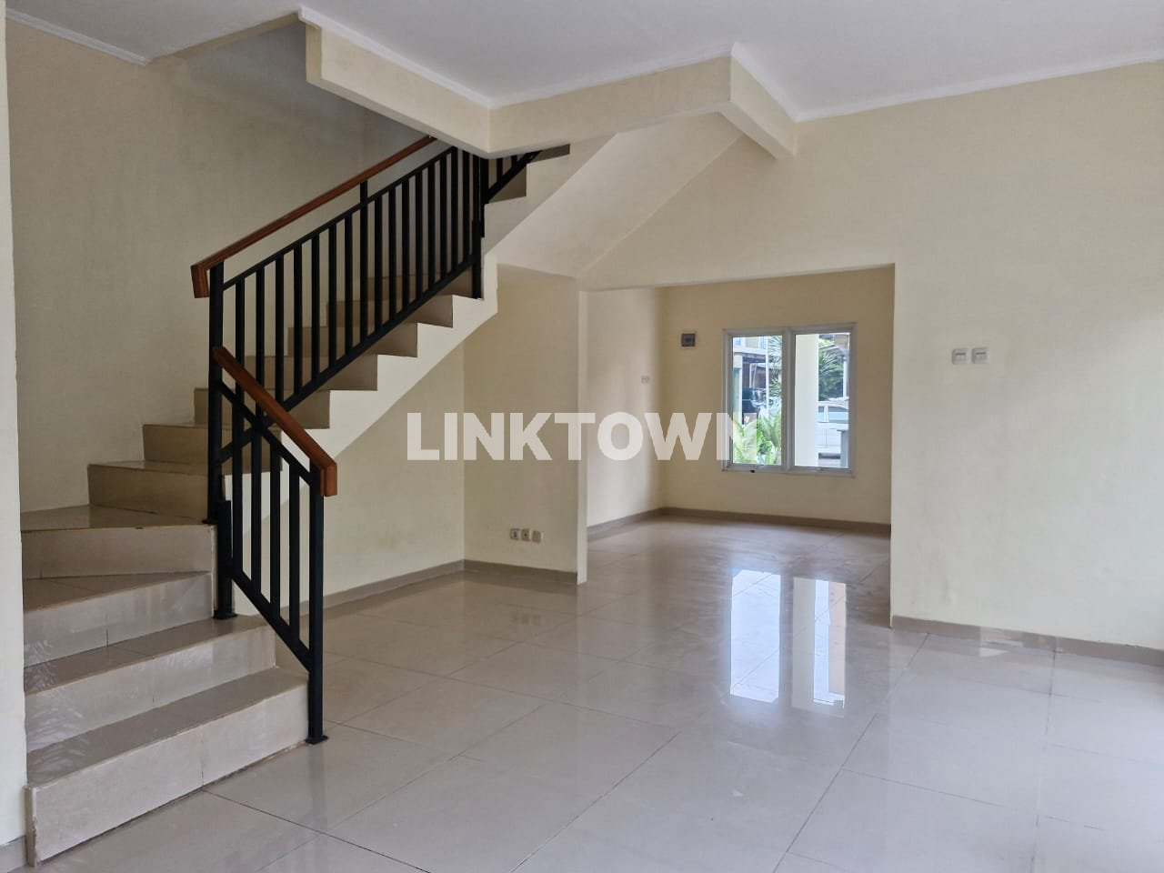 Rumah Bagus 2 Lantai Dalam Cluster di Depok