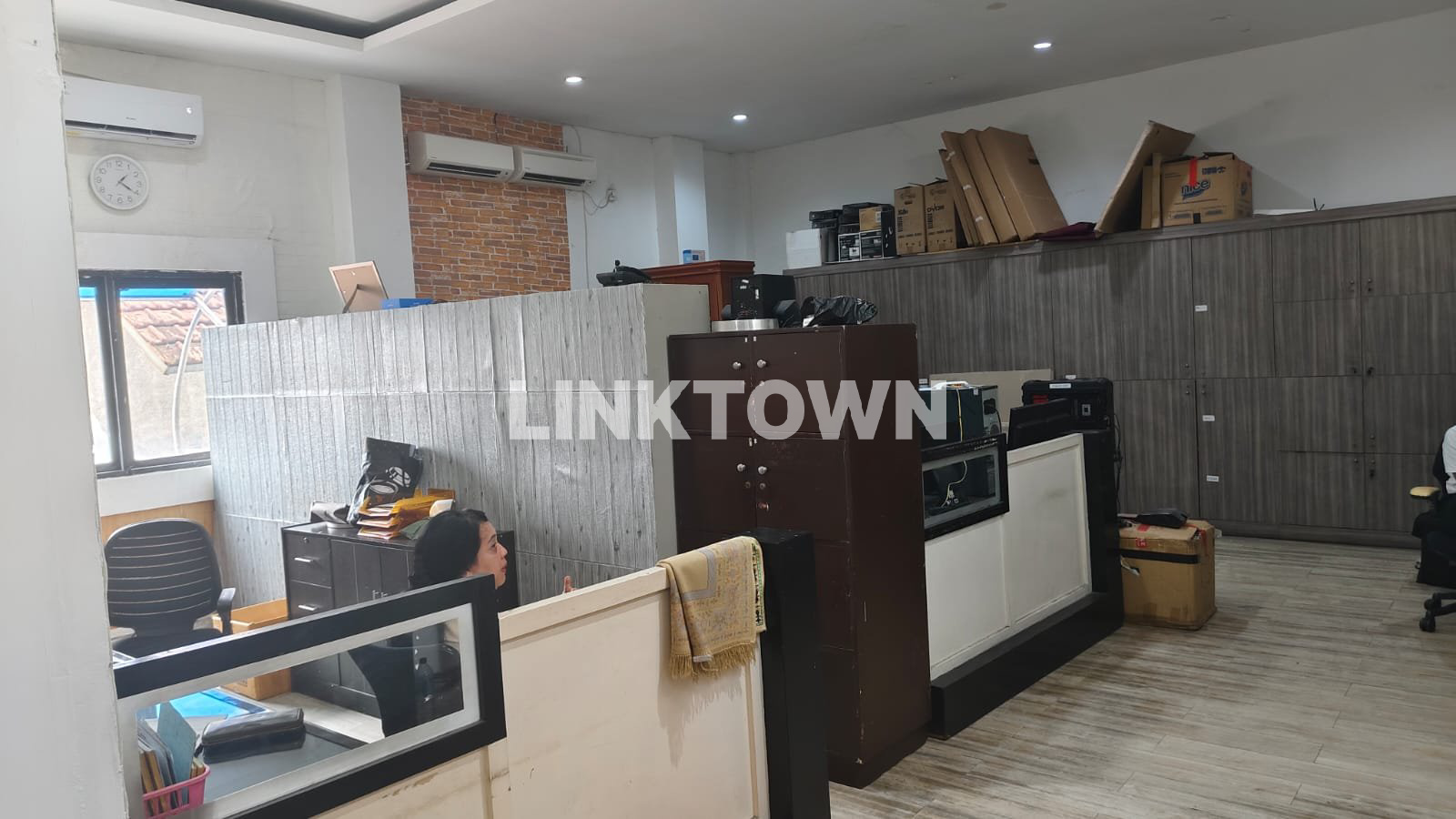 DIJUAL CEPAT KANTOR SIAP HUNI LOKASI STRATEGIS CILILITAN KRAMAT JATI