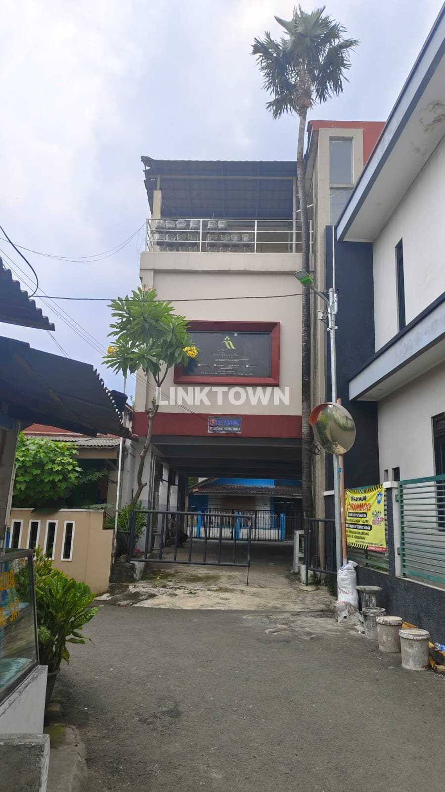 DIJUAL CEPAT KANTOR SIAP HUNI LOKASI STRATEGIS CILILITAN KRAMAT JATI DIJUAL CEPAT KANTOR SIAP HUNI LOKASI STRATEGIS CILILITAN KRAMAT JATI