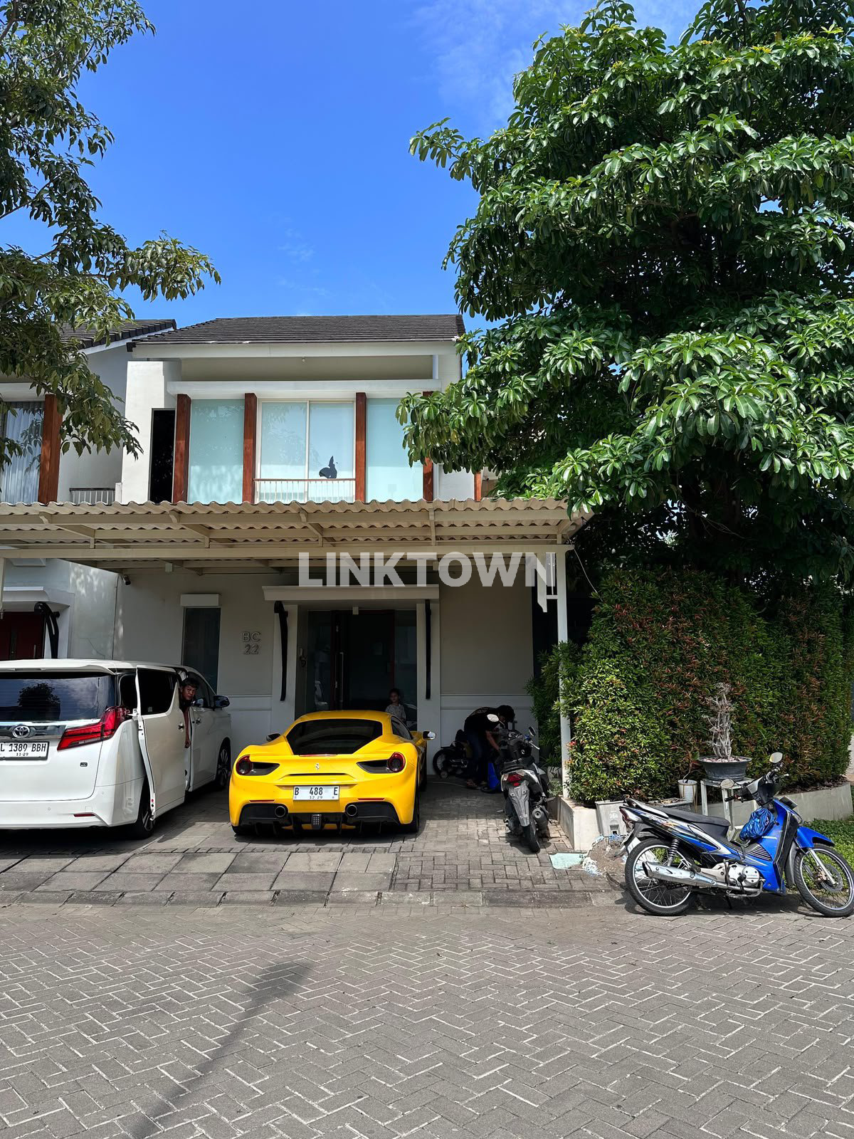 Dijual Rumah Semufurnished Cluster Favorit di Grand Harvest Surabaya