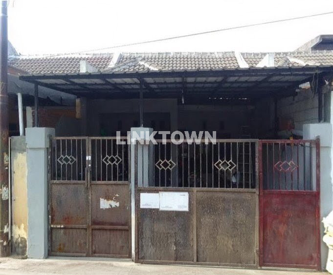 Dijual Rumah Strategis Dekat Bandara Juanda di Medokan Ayu Surabaya