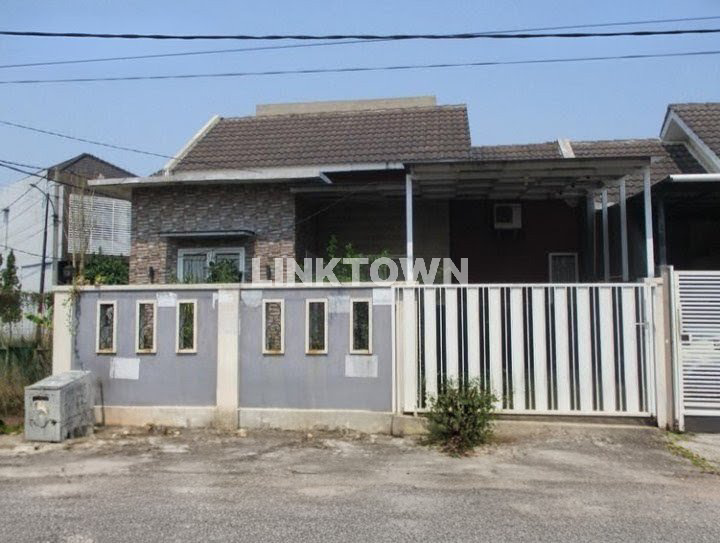 Rumah Strategis Dekat Pusat Kota di Grand Surya Sidoarjo