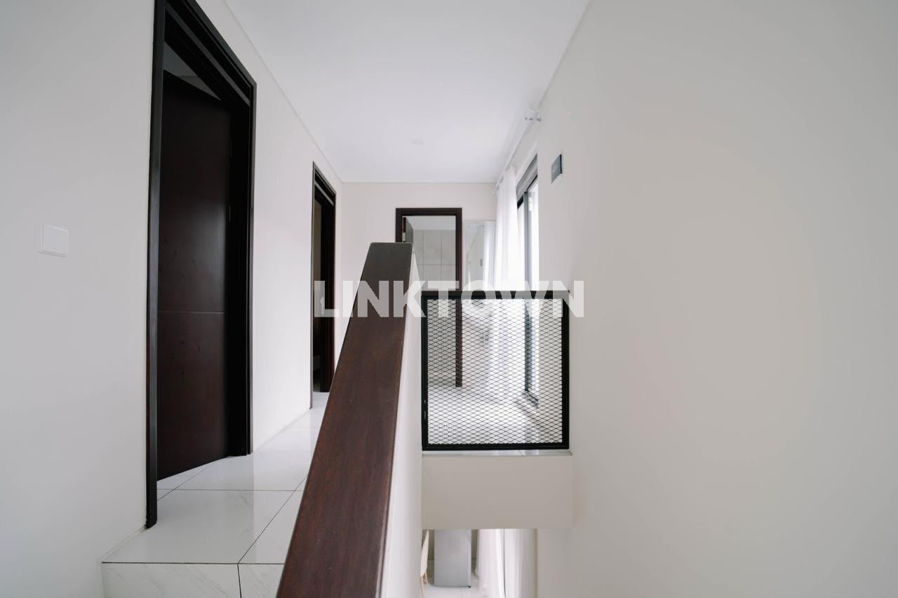 Jual Cepat Rumah Furnish Luas 120m² Esklusif di Kota Baru Parahyangan Bandung