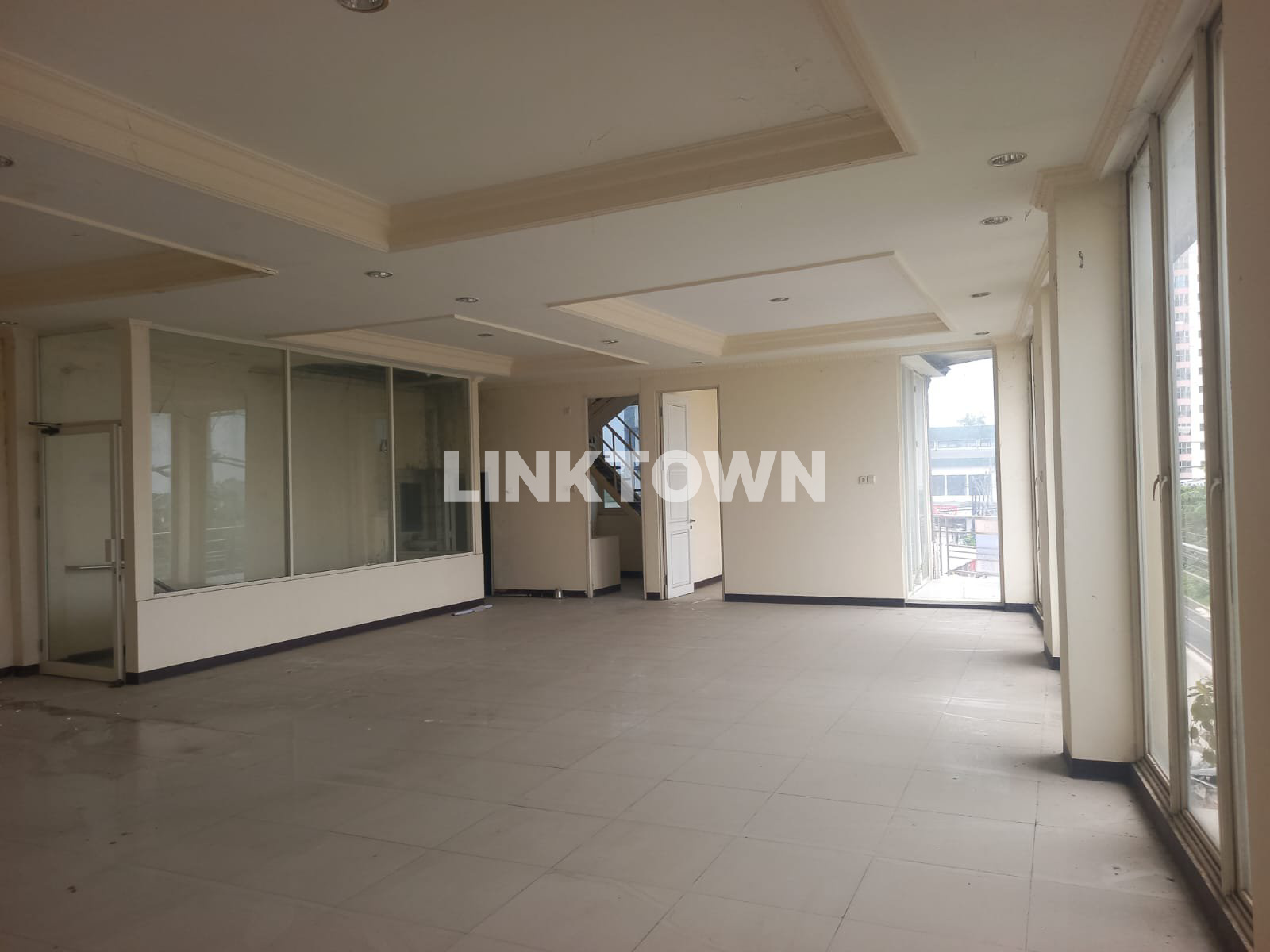 Dijual Ruko 3 Lantai Strategis di Keputih Surabaya Dijual Ruko 3 Lantai Strategis di Keputih Surabaya