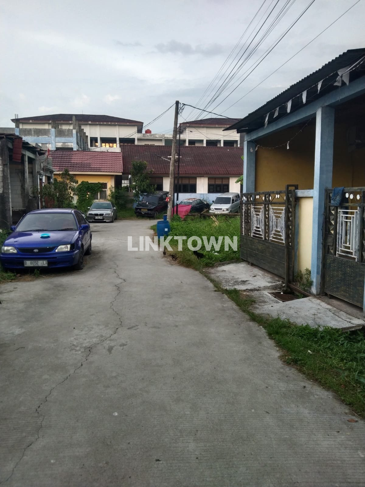 Good Deal!!! Rumah Modern Minimais Siap Huni di Villa Permata Bekasi