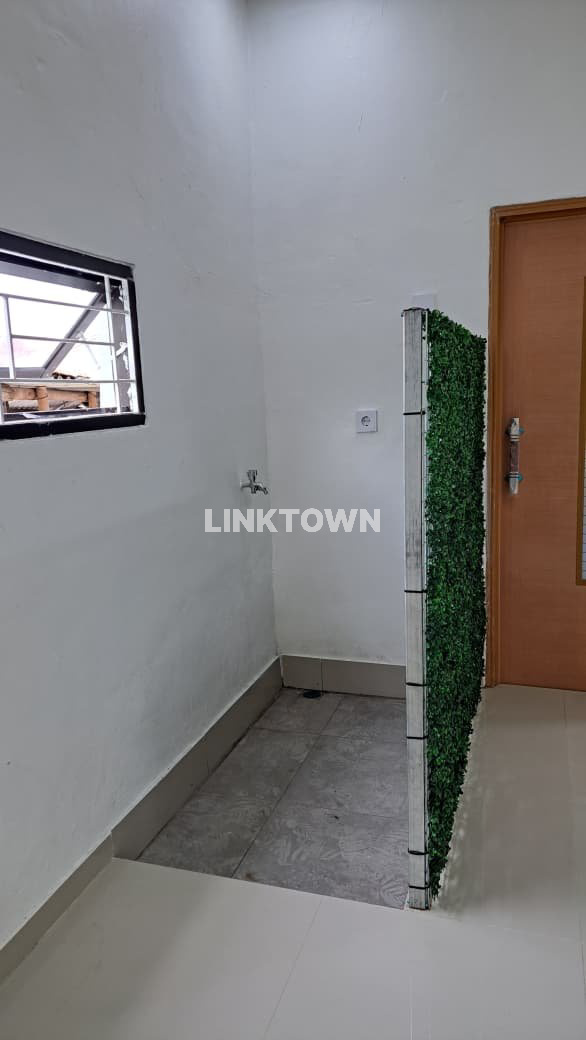 Good Deal!!! Rumah Modern Minimais Siap Huni di Villa Permata Bekasi
