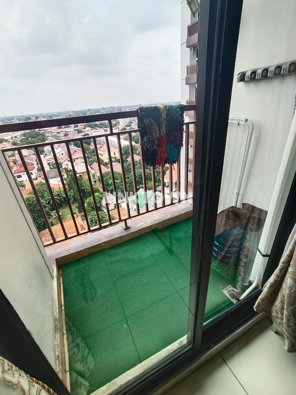 DIJUAL CEPAT APARTEMEN FULL FURNISH DAVE DEPOK