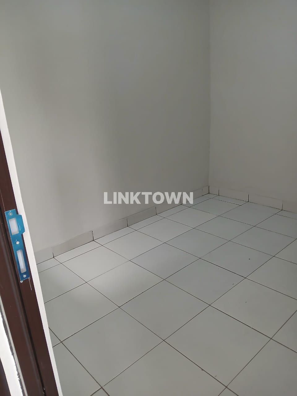 Tahunan Siap Huni Bagus Minimalis