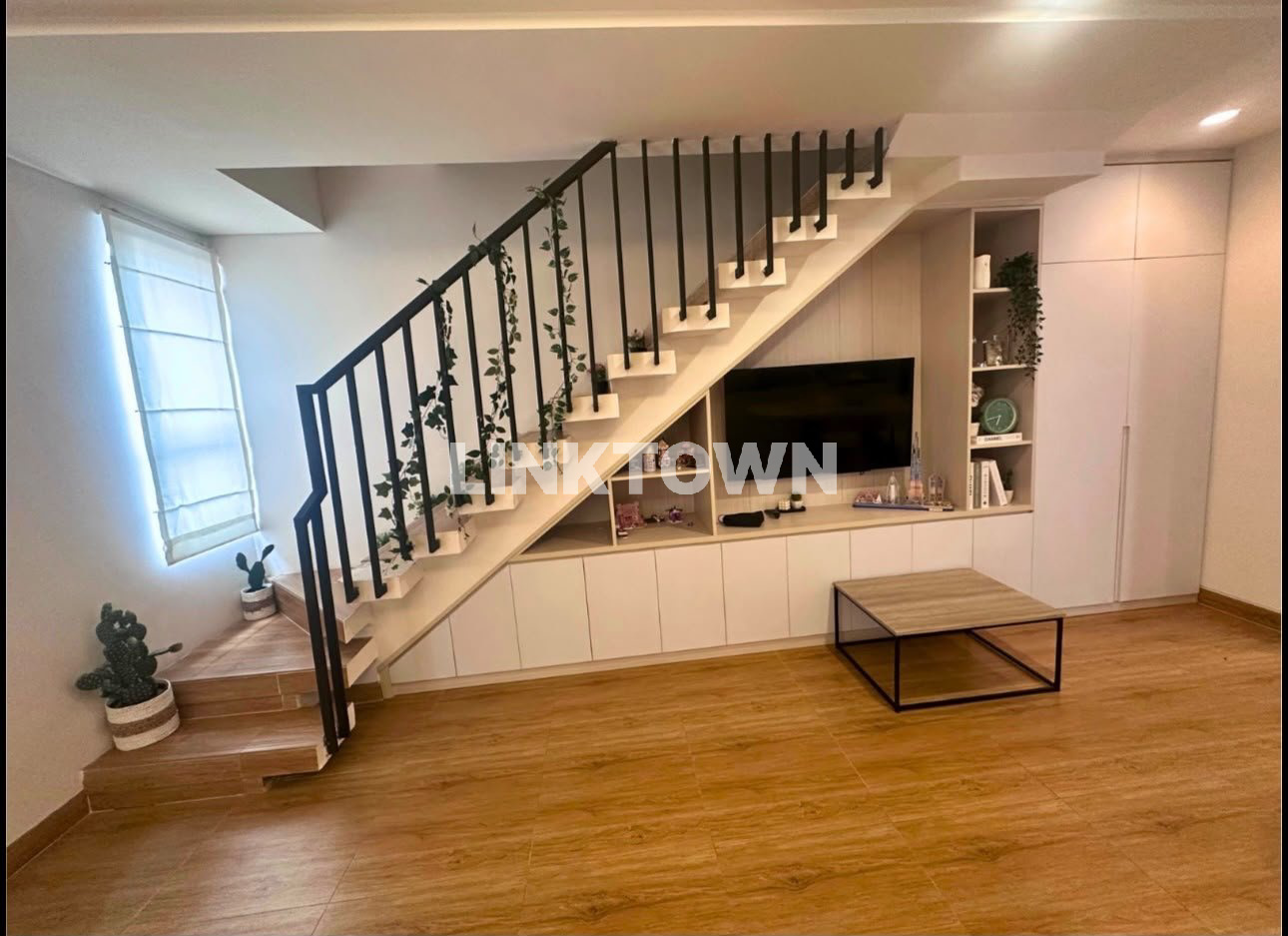 Disewakan Cepat!!! Rumah Furnish Lokasi Strategis di Cendana Peak Lippo Karawaci