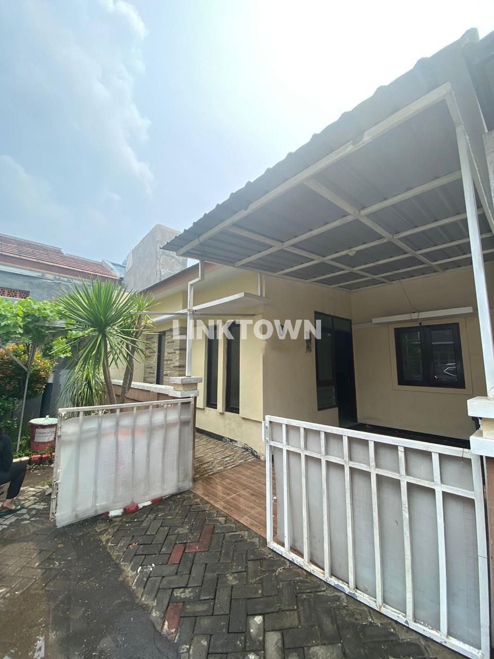 Dijual Murah Rumah di Park Royal Regency Sidoarjo Dijual Murah Rumah di Park Royal Regency Sidoarjo