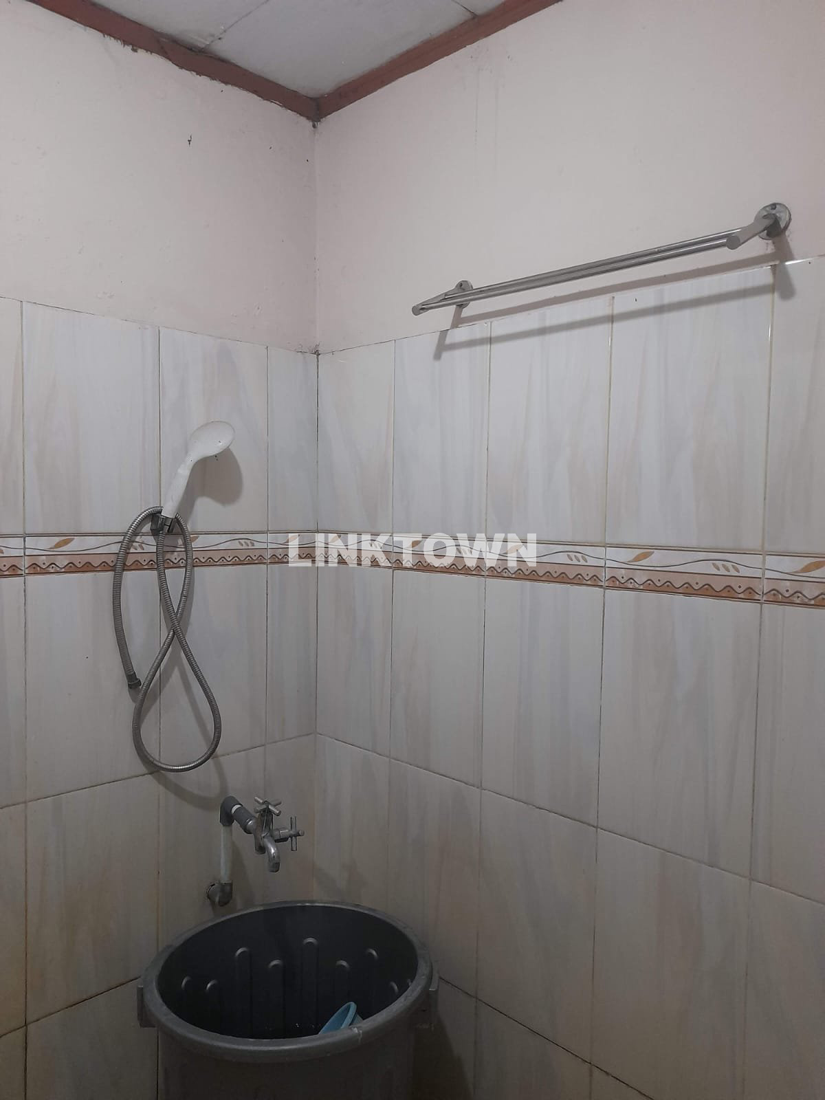 Dijual Rumah Dekat Jalan Raya Dan Lokasi Strategis Di Perumahan Wisma Jaya - Bekasi