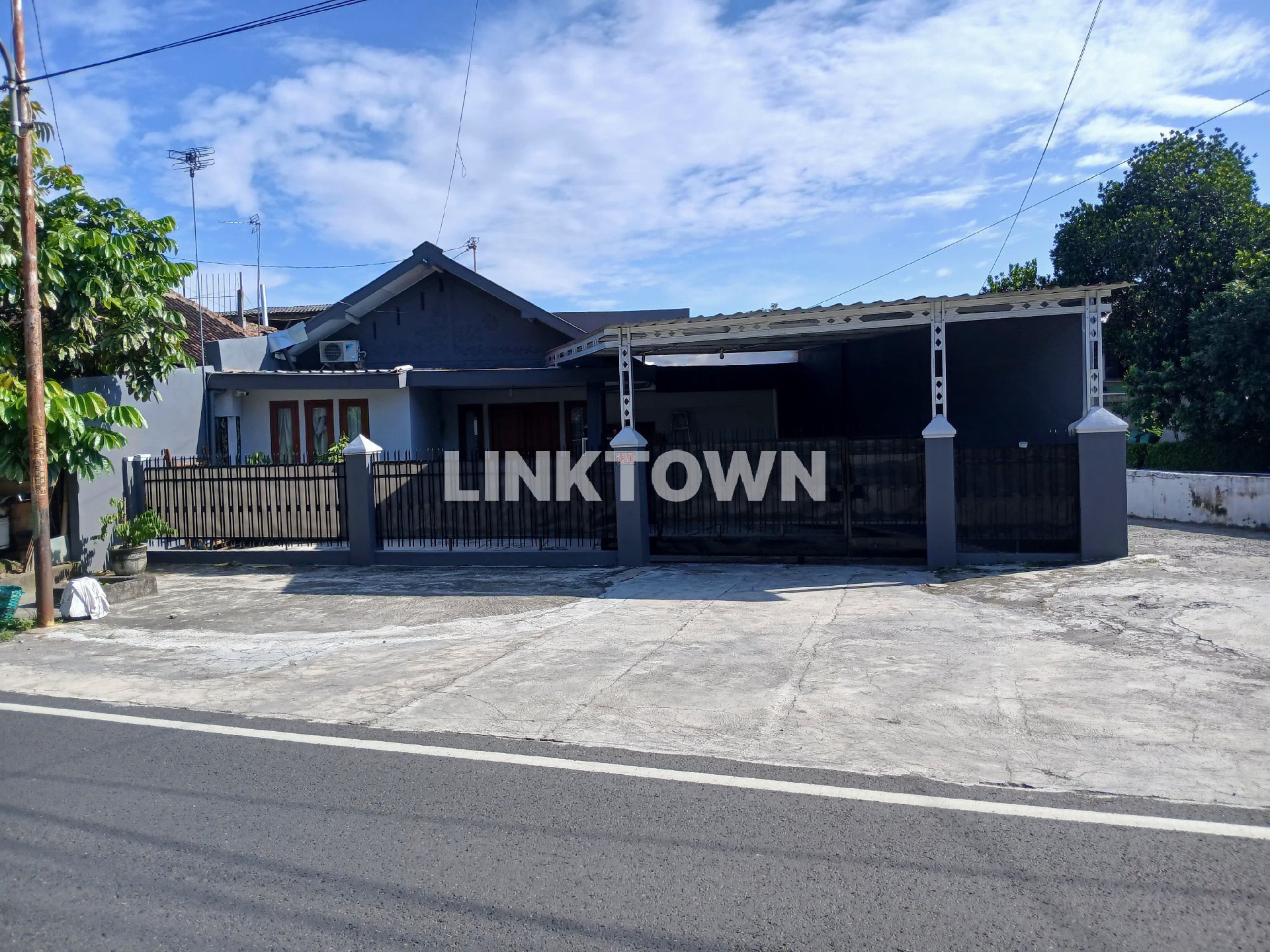 Dibawah Harga Pasar dan Nego Rumah di Kapten Pattimura Solo Dibawah Harga Pasar dan Nego Rumah di Kapten Pattimura Solo