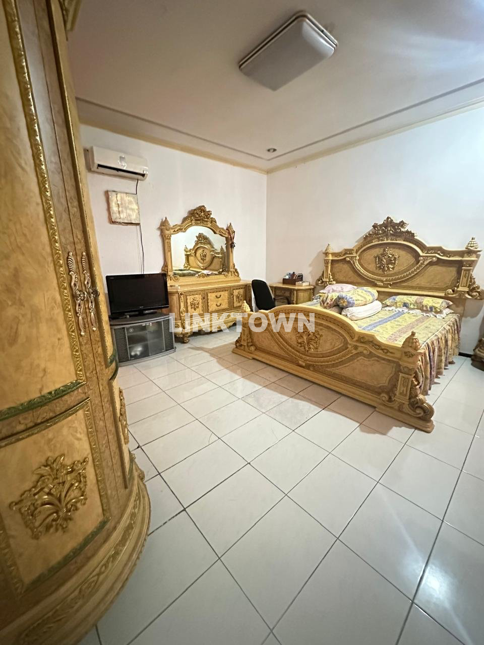 Dijual Rumah Raya Satelit Strategis Komersial Siap Huni