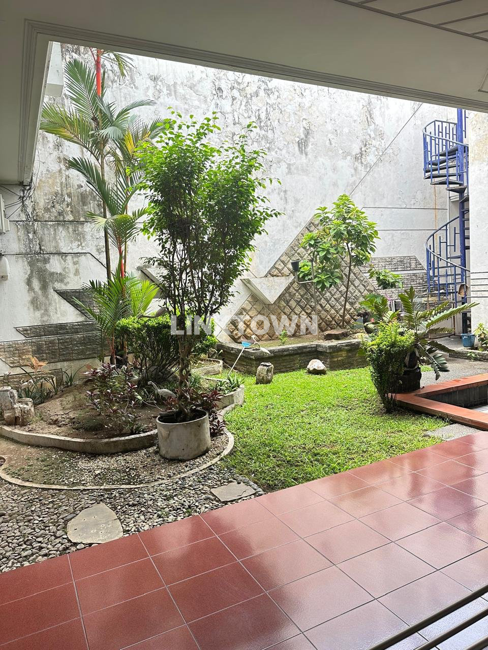 Dijual Rumah Raya Satelit Strategis Komersial Siap Huni Dijual Rumah Raya Satelit Strategis Komersial Siap Huni