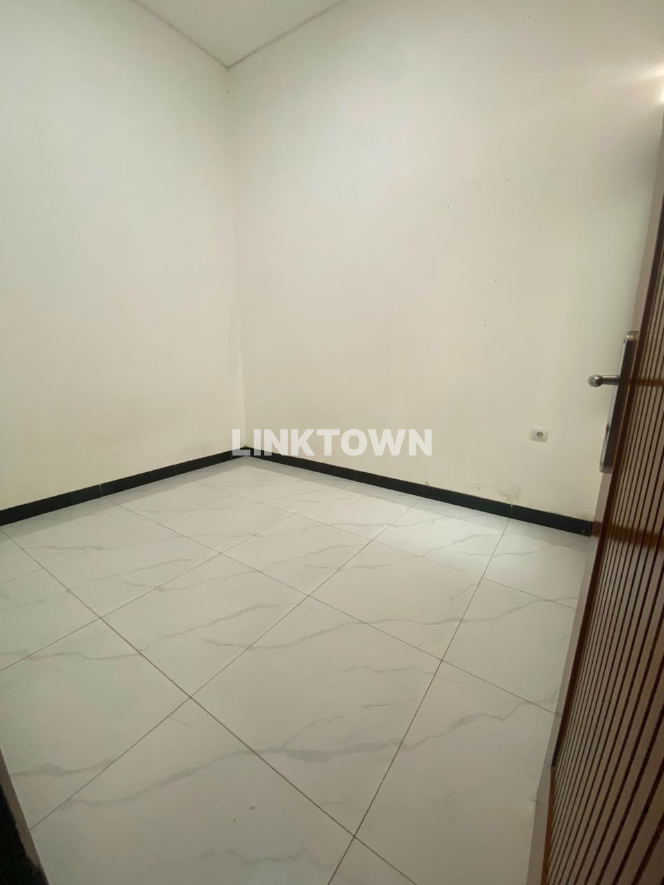 DIJUAL CEPAT RUMAH SIAP HUNI CIRACAS JAKARTA TIMUR