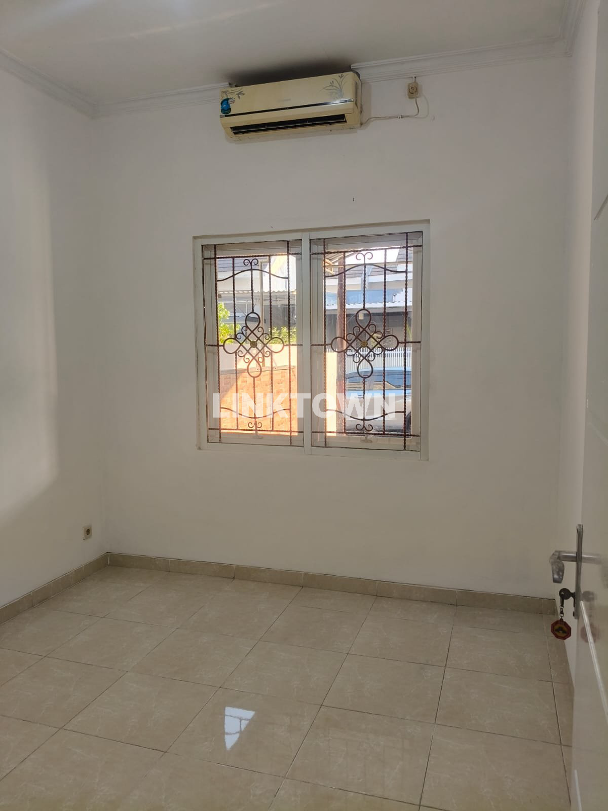 Disewakan Termurah Rumah di Delta Sari Cassabela