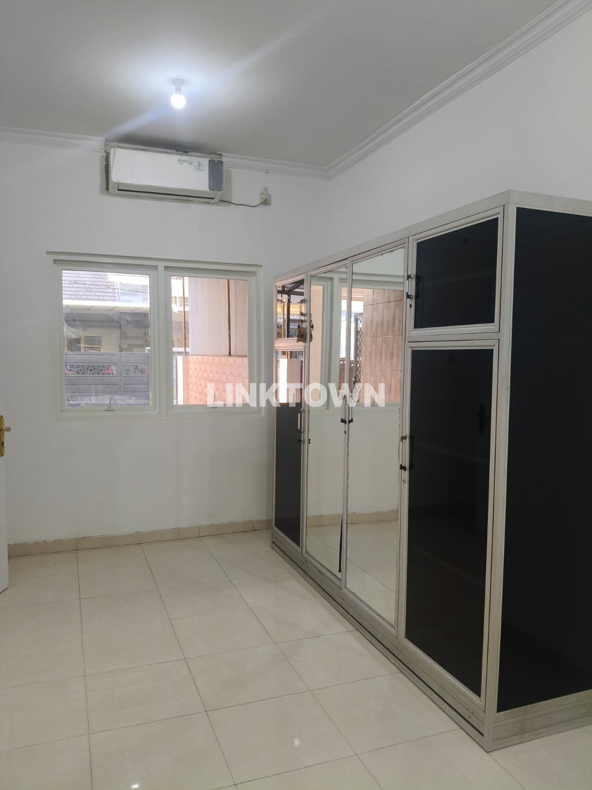 Disewakan Termurah Rumah di Delta Sari Cassabela