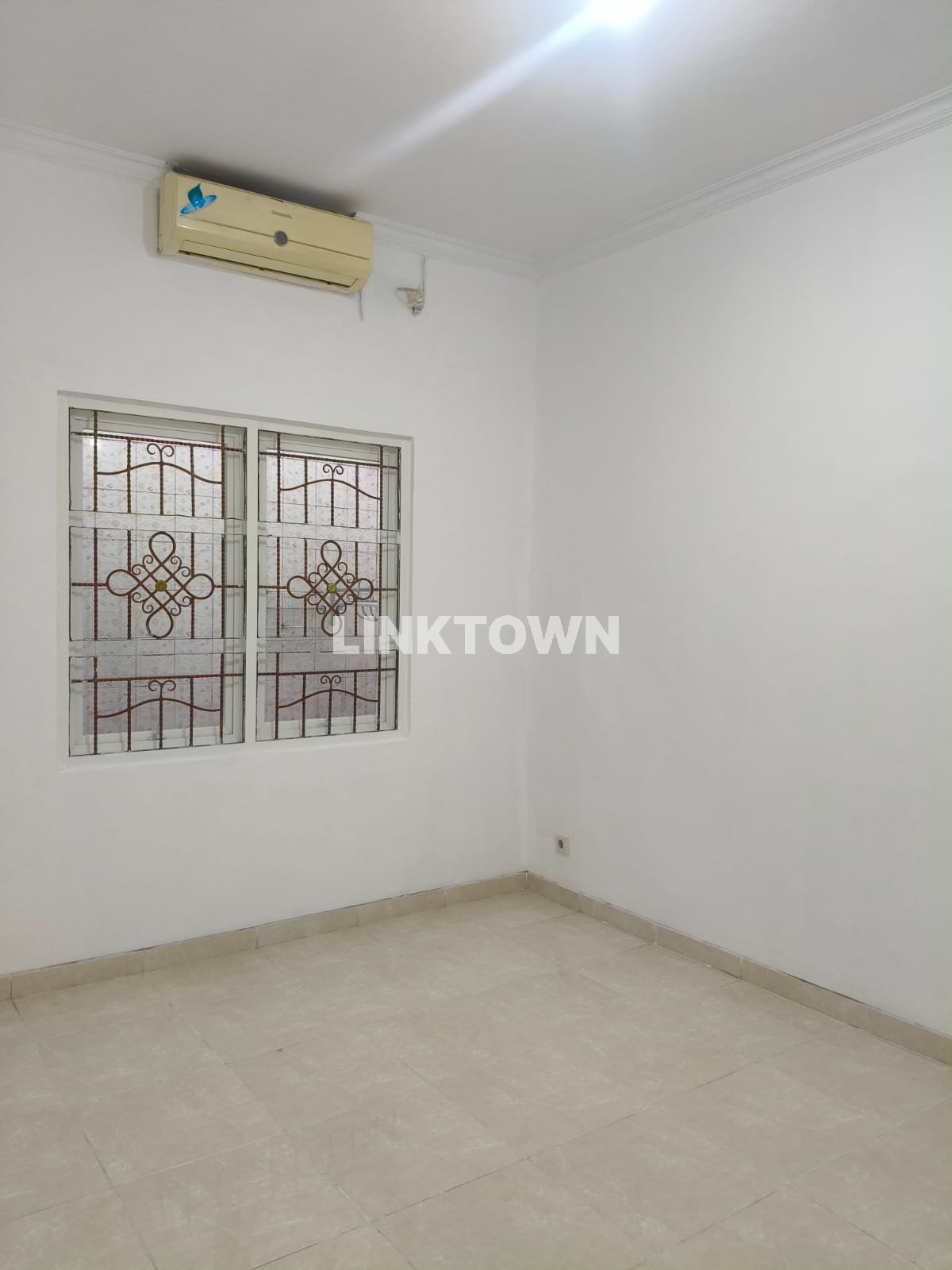 Disewakan Termurah Rumah di Delta Sari Cassabela