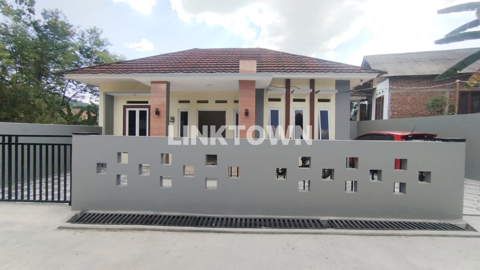 Jarang Ada Rumah Dibawah 1 M di Sampangan Semarang Kota Jarang Ada Rumah Dibawah 1 M di Sampangan Semarang Kota