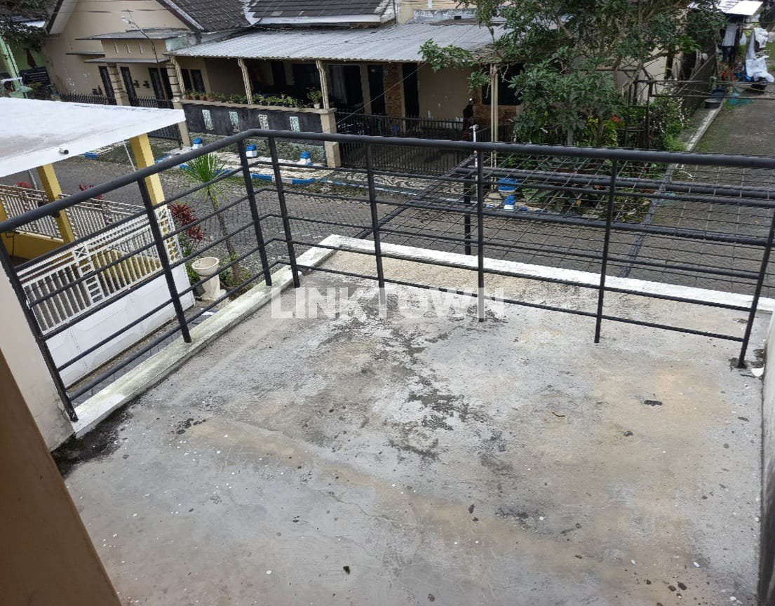 Dijual Rumah 2 Lantai Murah di Perumahan Kebonagung Indah