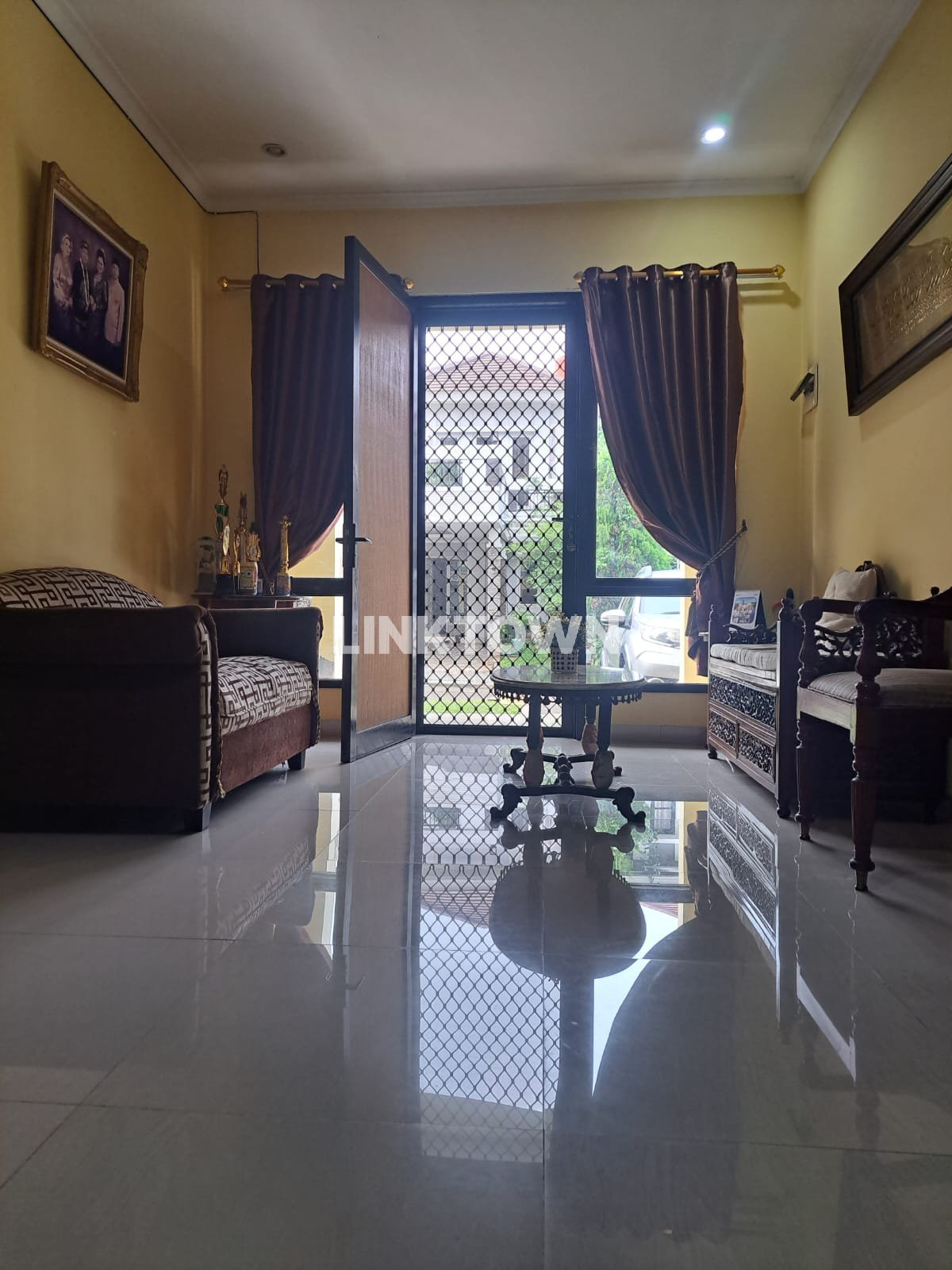 DIJUAL MURAH RUMAH SIAP HUNI CLUSTER LEGENDA WISATA CIBUBUR