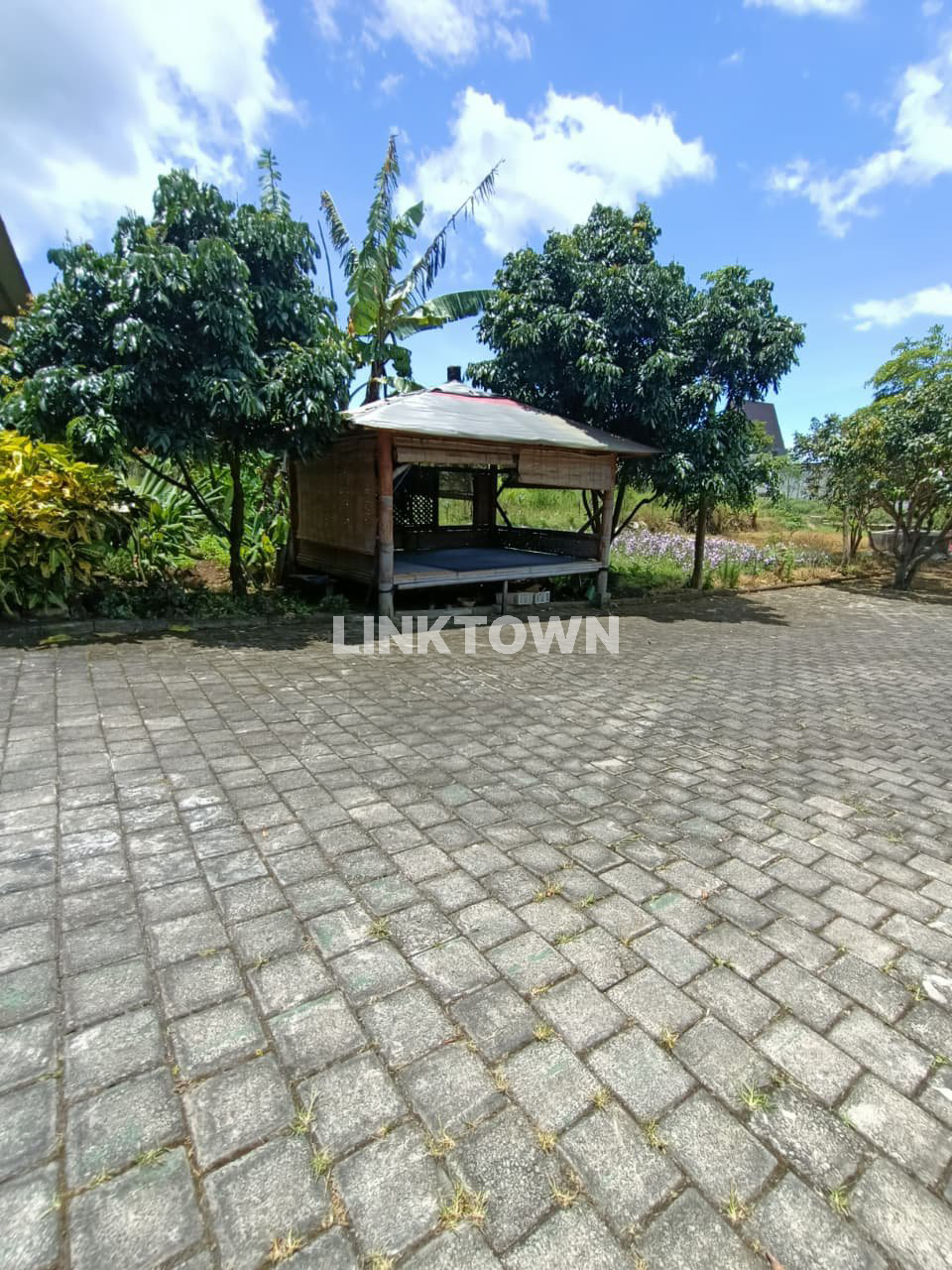 Dijual Villa Mewah Cocok untuk Investasi di Kota Wisata Batu
