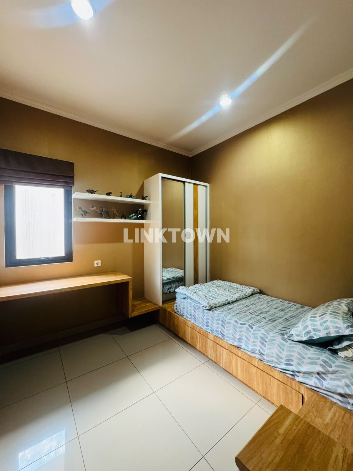 Jual Cepat!!! Rumah Furnish dan Eksklusif, Tinggal Bawa Koper Aja di Summarecon Bandung
