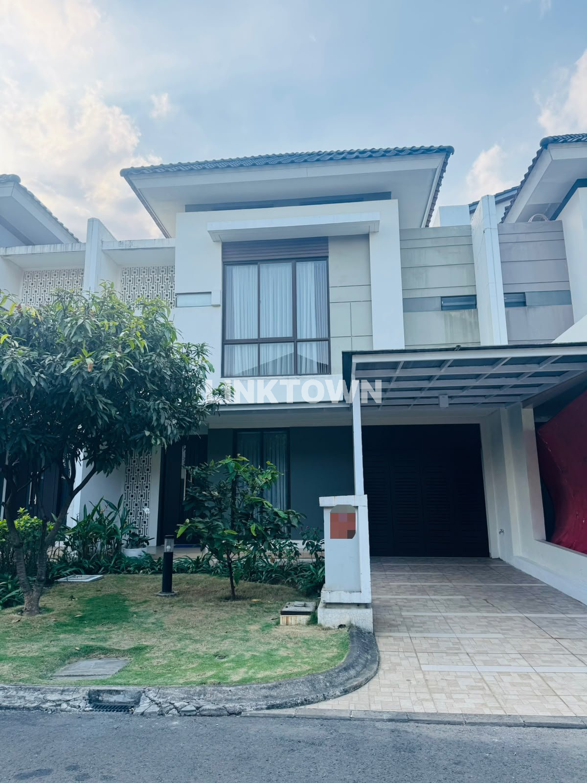 Jual Cepat!!! Rumah Furnish dan Eksklusif, Tinggal Bawa Koper Aja di Summarecon Bandung Jual Cepat!!! Rumah Furnish dan Eksklusif, Tinggal Bawa Koper Aja di Summarecon Bandung
